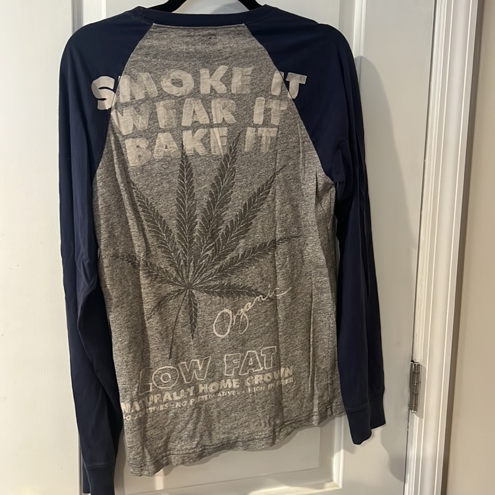 Lucky brand size xtra small “go green” Men’s long sleeve graphic t-shirt - Picture 4 of 7